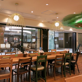 Kikusui An - お隣のカフェ「杜のカフェ cocode」は広々。