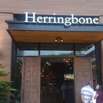 Herringbone - 店頭　高い天井です