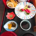 帆風 - お刺身に天ぷら、ご飯はお代わり自由！