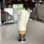 マルカンビル大食堂 - ソフトクリーム¥180