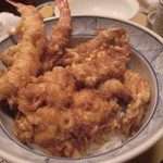 天麩羅　中清 - 御椅子席：上天丼・車海老2本、キス、穴子、小かき揚げ、