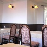 山手十番館 レストラン＆カフェ - レトロで趣のある店内