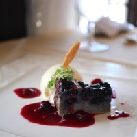 山手十番館 レストラン＆カフェ - ブルーベリーのクラフティ