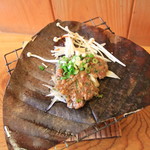 Iwashinoya Hei - つみれの朴葉味噌焼き
