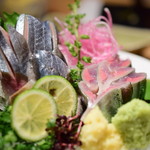 産直青魚専門 恵比寿 御厨 - 根室 秋刀魚 刺身@1,200円：寄ってみました
