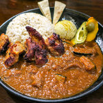 ライオンキッチン ワンラブ - 「ベジタブルスパイスカレー」（780円）に「タンドリーチキン」（+400円）で贅沢カレーいただきました。