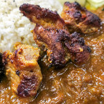 ライオンキッチン ワンラブ - タンドリーチキン。カレーとのマッチングも最高です。