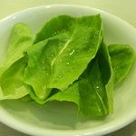 紙やき ホルモサ - お肉を包んで食べる菜っ葉