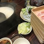 Shabu you - アーモンドミルク&豆乳のごま味噌だしと白だし