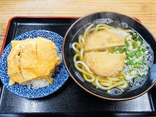 ふくろう茶屋 - ちらし寿司＆丸天うどん