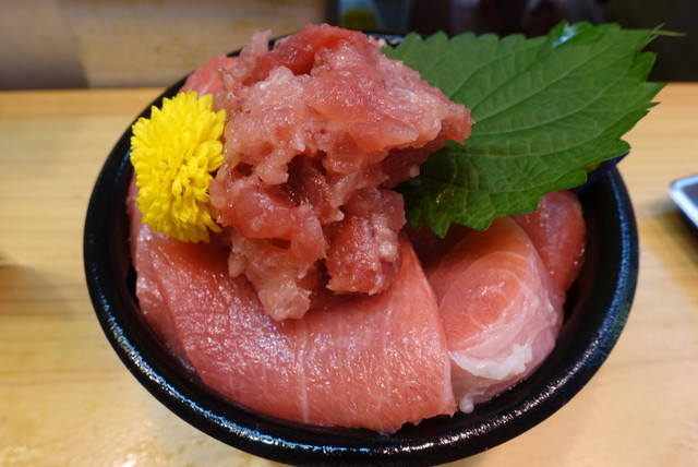 築地場外のマグロ専門店 東京 築地 By ぬまっしゅ まぐろや黒銀 築地本店 旧店名 鮪おか戸 築地市場 魚介料理 海鮮料理 食べログ