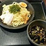 支那そば屋 - 冷やしつけ麺。