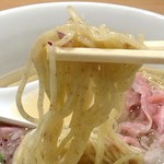 らぁ麺 鳳仙花 - 風味豊かな細麺