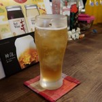 灯 - 茶葉つけこみ焼酎ソーダ割り