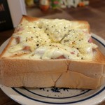 灯 - ハムチーズマヨトースト