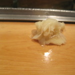 浜寿司 - 最初に置かれるガリです