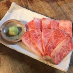 炭火焼肉 たろう - おすすめ上カルビ