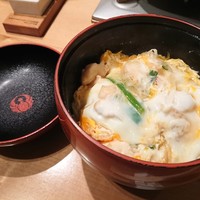 とり田 博多本店 - 白濁スープ使用の親子丼
