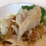 SESSION - 綺麗に包丁が入れてあり柔らかなミズイカをさらに食べやすくしてあります。