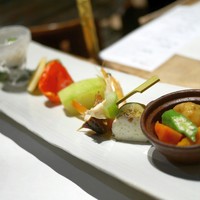 九つ井 玉川店 - 【前　菜】じゅん菜旨酢、ほうずきトマト、穴子寿司、梅八景、くちなし丸十、蓮根黄身射込み