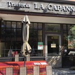 トラットリア・ラ・カパンナ - 外観