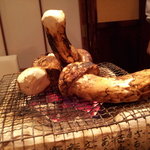 舞桜 - あれ小さくなった・・・、料理長、まさかすり替えた？ぶはは、焼くと小さくなるんですね～ちっ