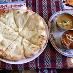 カリーゾーン - Cランチセット900円＋チーズナンに変更200円