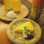 Cafe 萬里器 - 自家製ケーキ