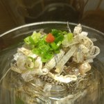 じん市 - 鯛とメバルの皮をポン酢で・・。