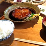Senryouya - マグロのテール煮定食1300円
