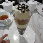 秋パフェ　ドリンクとセットで3000円