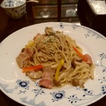 銀座和館 椿屋茶房 - ホリデーランチのポルチーニクリームパスタ。