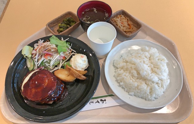 レストラン夢まるごと中野栄｜仙台の食堂で手軽に食事