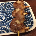 鳥田中 - ハツも塩焼きで生姜を乗せていただきました