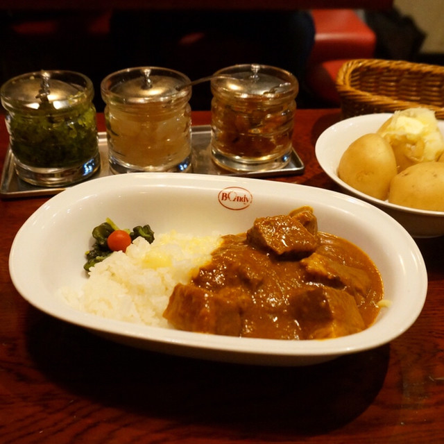 欧風カレー ボンディ 神保町本店>