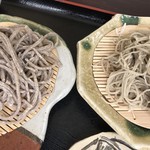 専心庵 - 比較 粗挽きと細打ち