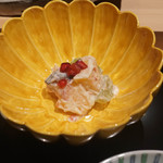 にい留 - 社員マスカット、柿和え物