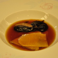 華正樓 鎌倉店 - 鮑と生筍の醤油煮込み