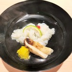 新ばし 星野 - お椀：松茸と名残の鱧