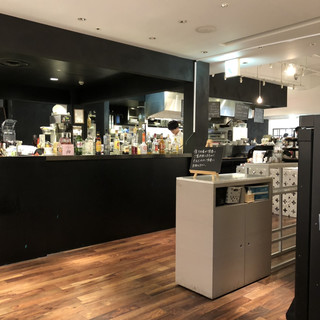 シェーカーズカフェ ラウンジプラス_2