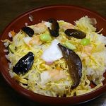 いなり家こんこん - 海老・蛸・椎茸・枝豆が乗ってます