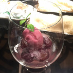 六本木うかい亭 - ぶどうシャーベットのシャンパン掛け