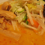 ななふく - みそラーメン 大盛　ズームアップ