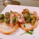 創作イタリアン Gemelli - 枝豆とベーコンのアリオリのブルスケッタ