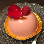 ピエール・エルメ・パリ - フロコンイスパハン