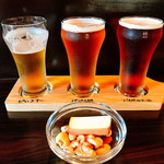 Beerbar Felt - 本日の樽生クラフトビール３種飲比べセット（ミックスナッツとスモークチーズ付き）」1,000円（税込）