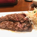 ステーキバル Ryo GINZA - 熟成和牛のタタキ