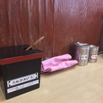 そばの神田東一屋 - コンディメンツ。