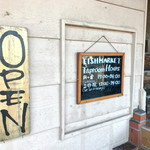 沼津フィッシュマーケットタップルーム - 店舗入口(右側の階段で2階へ)