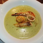 ビストロ　アギャット - 天然真鯛とホタテと海老、烏賊のクレソンスープ